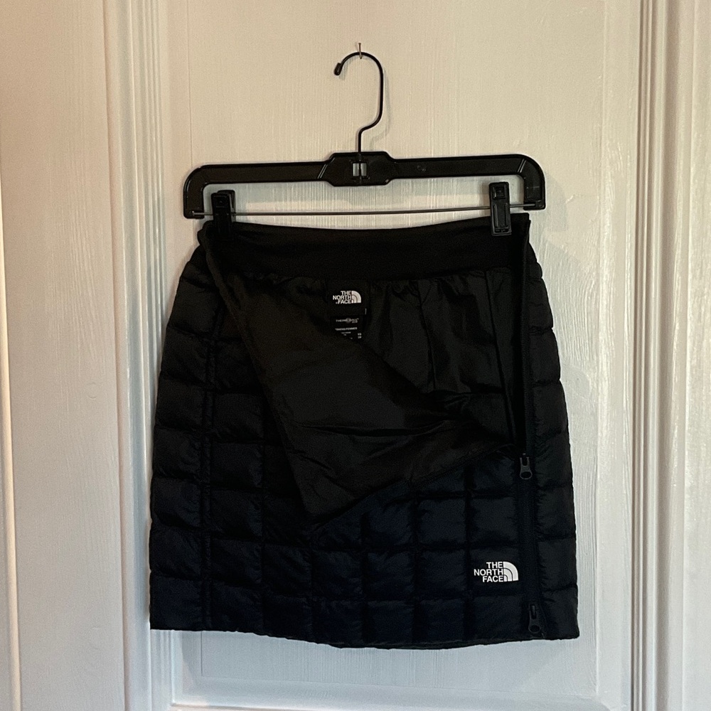 The North Face Women's Black Puffer Mini Skirt